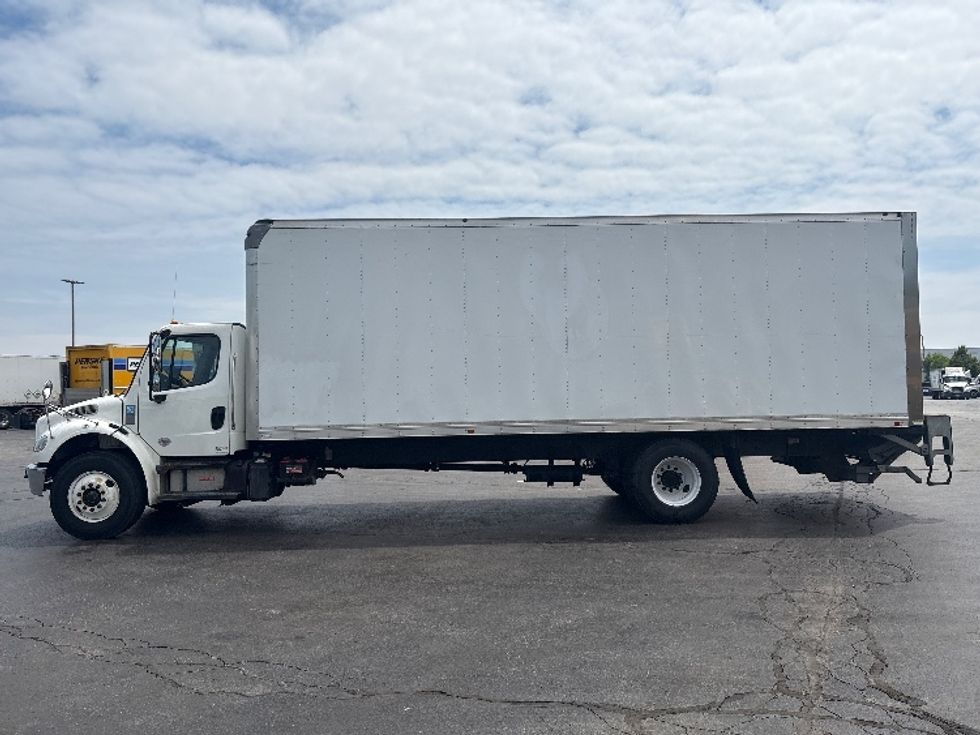 Medium Duty Box Truck-Light and Medium Duty Trucks-Freightliner-2020-M2-Sturtevant-WI-317,481\n\t\tmiles-$ 25,750 - Image 4
