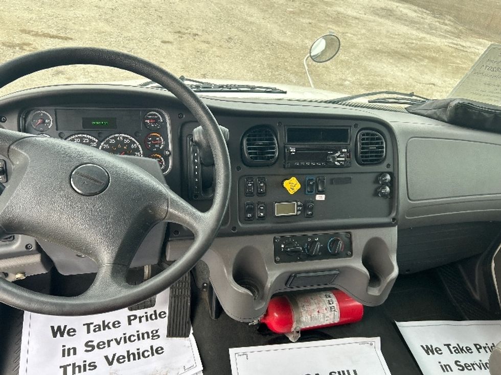 Medium Duty Box Truck-Light and Medium Duty Trucks-Freightliner-2020-M2-Sturtevant-WI-76,800\n\t\tmiles-$ 58,750 - Image 17