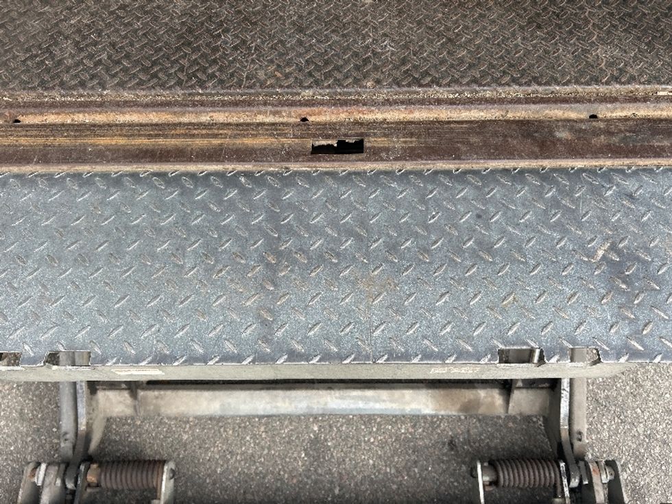 Medium Duty Box Truck-Light and Medium Duty Trucks-Freightliner-2020-M2-Surrey-BC-230,019\n\t\tkm-$ 75,250 - Image 10