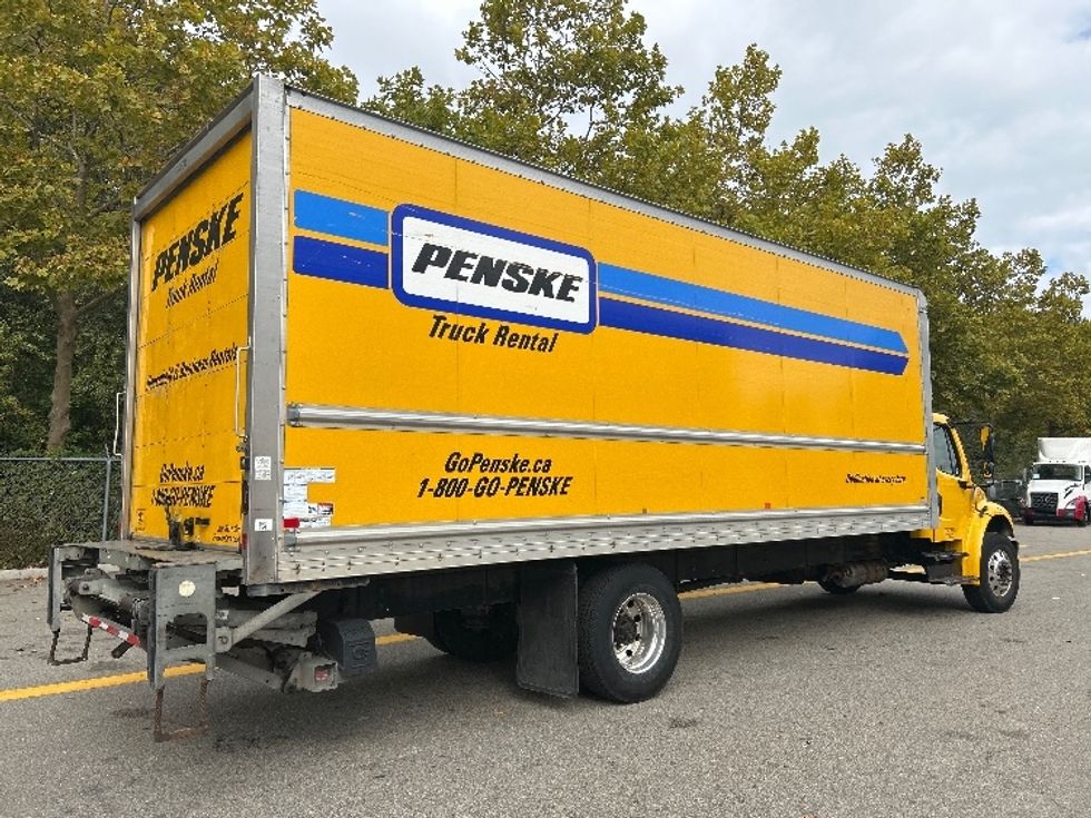 Medium Duty Box Truck-Light and Medium Duty Trucks-Freightliner-2020-M2-Surrey-BC-230,019\n\t\tkm-$ 75,250 - Image 13