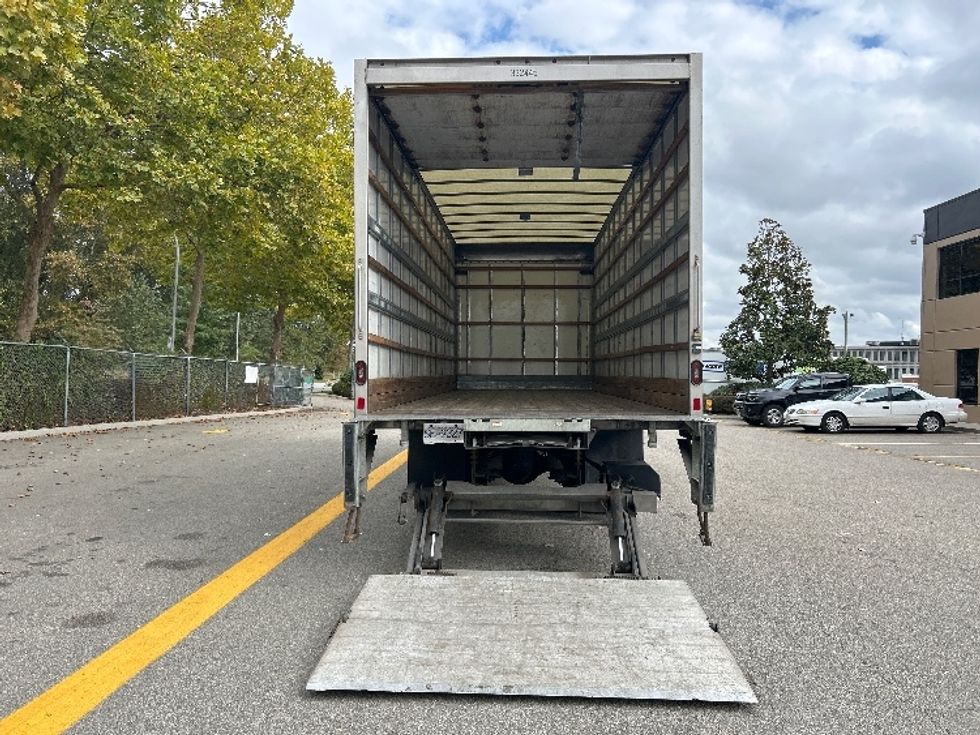 Medium Duty Box Truck-Light and Medium Duty Trucks-Freightliner-2020-M2-Surrey-BC-230,019\n\t\tkm-$ 75,250 - Image 9