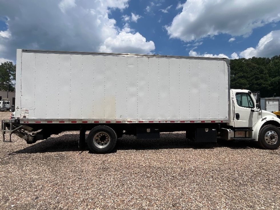 Medium Duty Box Truck-Light and Medium Duty Trucks-Freightliner-2020-M2-Suwanee-GA-75,210\n\t\tmiles-$ 73,000 - Image 15