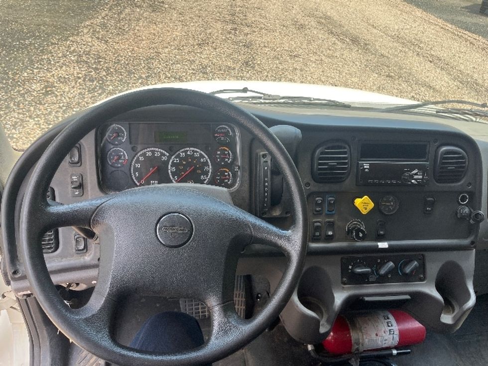 Medium Duty Box Truck-Light and Medium Duty Trucks-Freightliner-2020-M2-Suwanee-GA-75,210\n\t\tmiles-$ 73,000 - Image 18