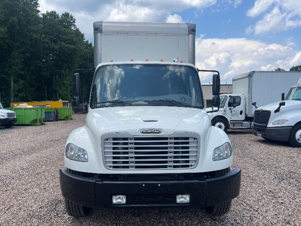 Medium Duty Box Truck-Light and Medium Duty Trucks-Freightliner-2020-M2-Suwanee-GA-75,210\n\t\tmiles-$ 73,000 - Image 2
