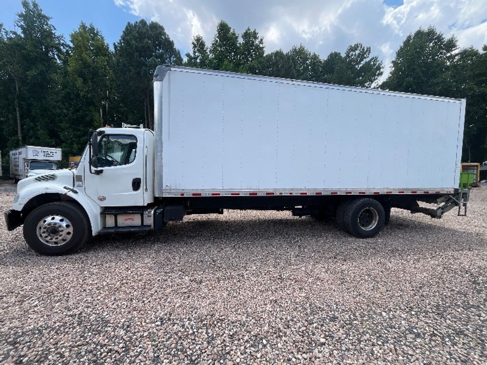 Medium Duty Box Truck-Light and Medium Duty Trucks-Freightliner-2020-M2-Suwanee-GA-75,210\n\t\tmiles-$ 73,000 - Image 4