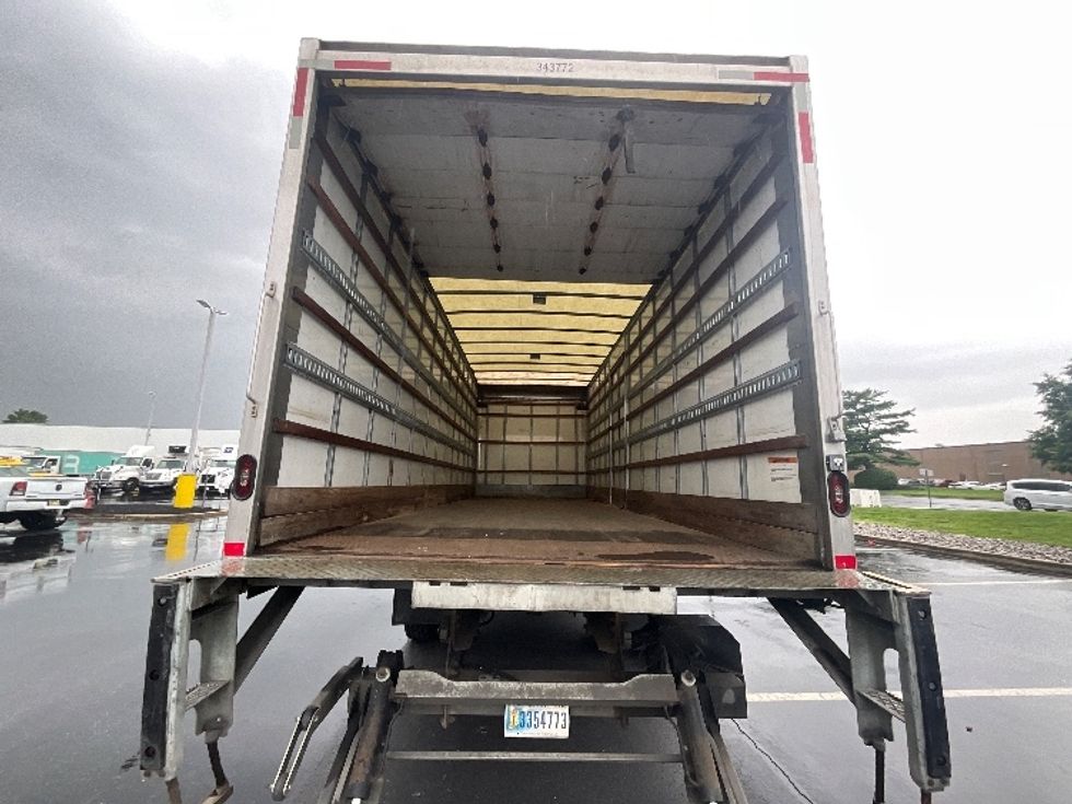 Medium Duty Box Truck-Light and Medium Duty Trucks-Freightliner-2020-M2-Swedesboro-NJ-156,067\n\t\tmiles-$ 45,500 - Image 9