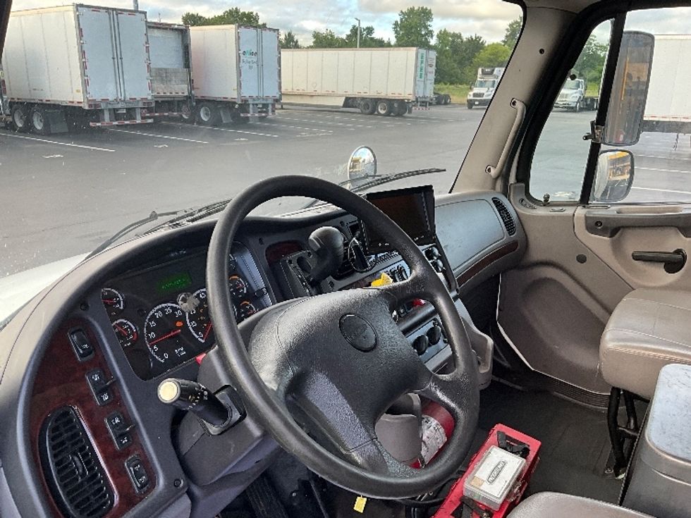 Medium Duty Box Truck-Light and Medium Duty Trucks-Freightliner-2020-M2-Swedesboro-NJ-228,425\n\t\tmiles-$ 32,250 - Image 17