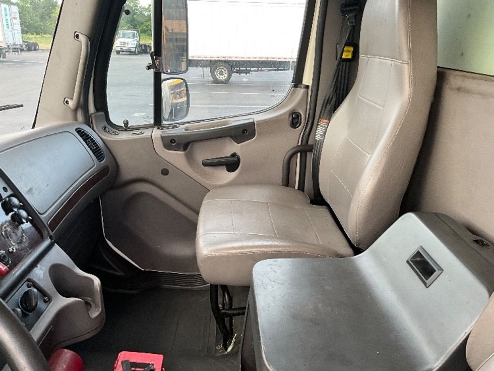 Medium Duty Box Truck-Light and Medium Duty Trucks-Freightliner-2020-M2-Swedesboro-NJ-228,425\n\t\tmiles-$ 32,250 - Image 19