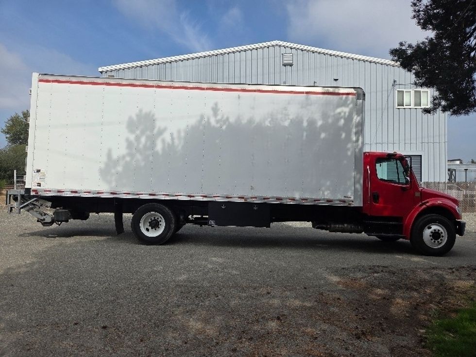 Medium Duty Box Truck-Light and Medium Duty Trucks-Freightliner-2020-M2-Tacoma-WA-110,780\n\t\tmiles-$ 69,250 - Image 15