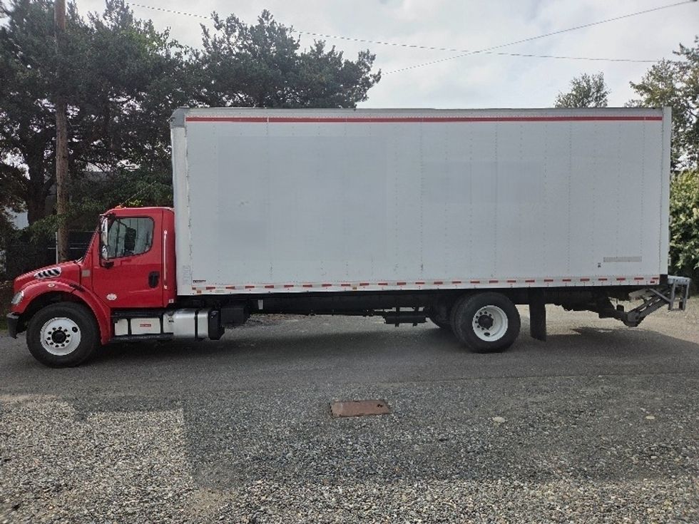 Medium Duty Box Truck-Light and Medium Duty Trucks-Freightliner-2020-M2-Tacoma-WA-110,780\n\t\tmiles-$ 69,250 - Image 4