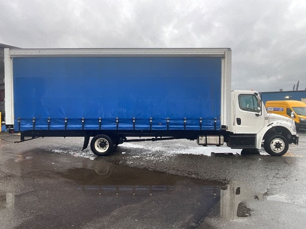 Medium Duty Box Truck-Light and Medium Duty Trucks-Freightliner-2020-M2-Tacoma-WA-200,835\n\t\tmiles-$ 39,500 - Image 15
