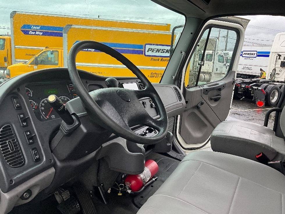 Medium Duty Box Truck-Light and Medium Duty Trucks-Freightliner-2020-M2-Tacoma-WA-200,835\n\t\tmiles-$ 39,500 - Image 17