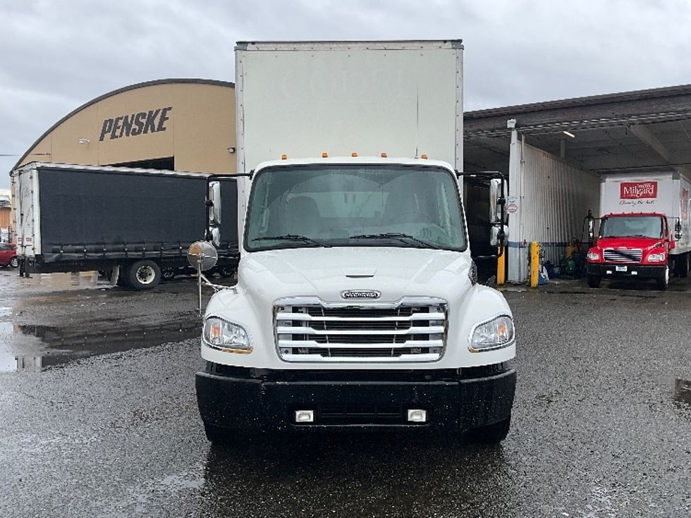 Medium Duty Box Truck-Light and Medium Duty Trucks-Freightliner-2020-M2-Tacoma-WA-200,835\n\t\tmiles-$ 39,500 - Image 2