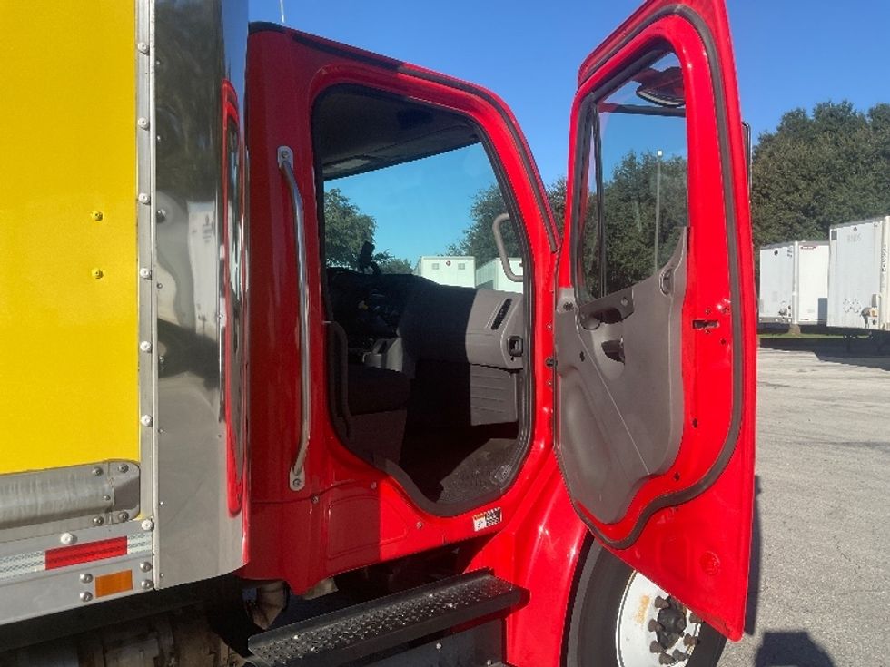 Medium Duty Box Truck-Light and Medium Duty Trucks-Freightliner-2020-M2-Tampa-FL-191,188\n\t\tmiles-$ 54,750 - Image 20
