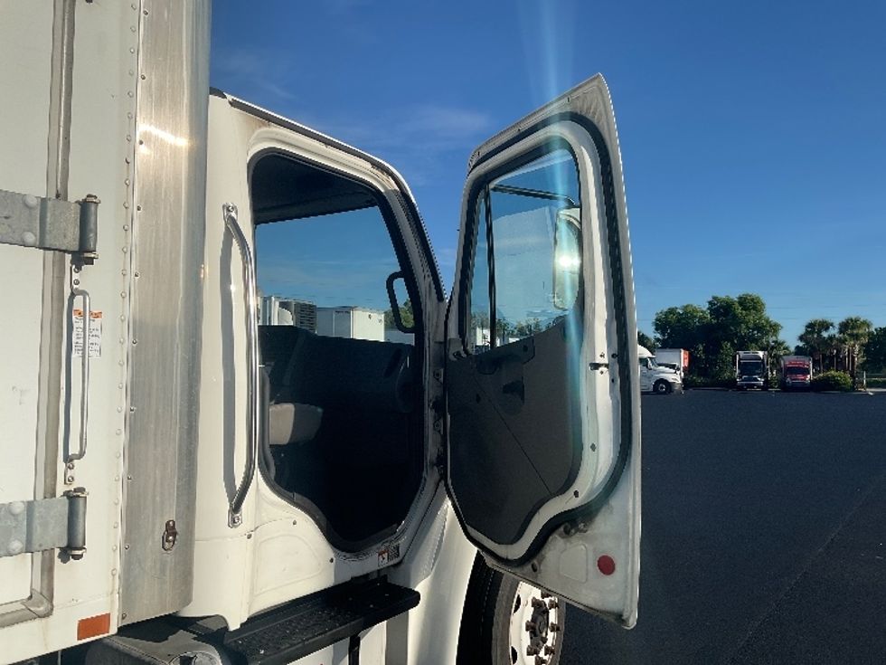Medium Duty Box Truck-Light and Medium Duty Trucks-Freightliner-2020-M2-Tampa-FL-193,308\n\t\tmiles-$ 37,000 - Image 20