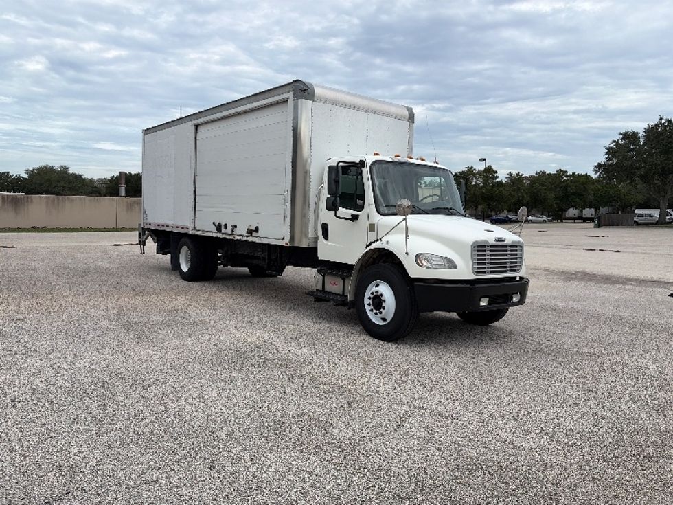Medium Duty Box Truck-Light and Medium Duty Trucks-Freightliner-2020-M2-Tampa-FL-270,053\n\t\tmiles-$ 40,250 - Image 1