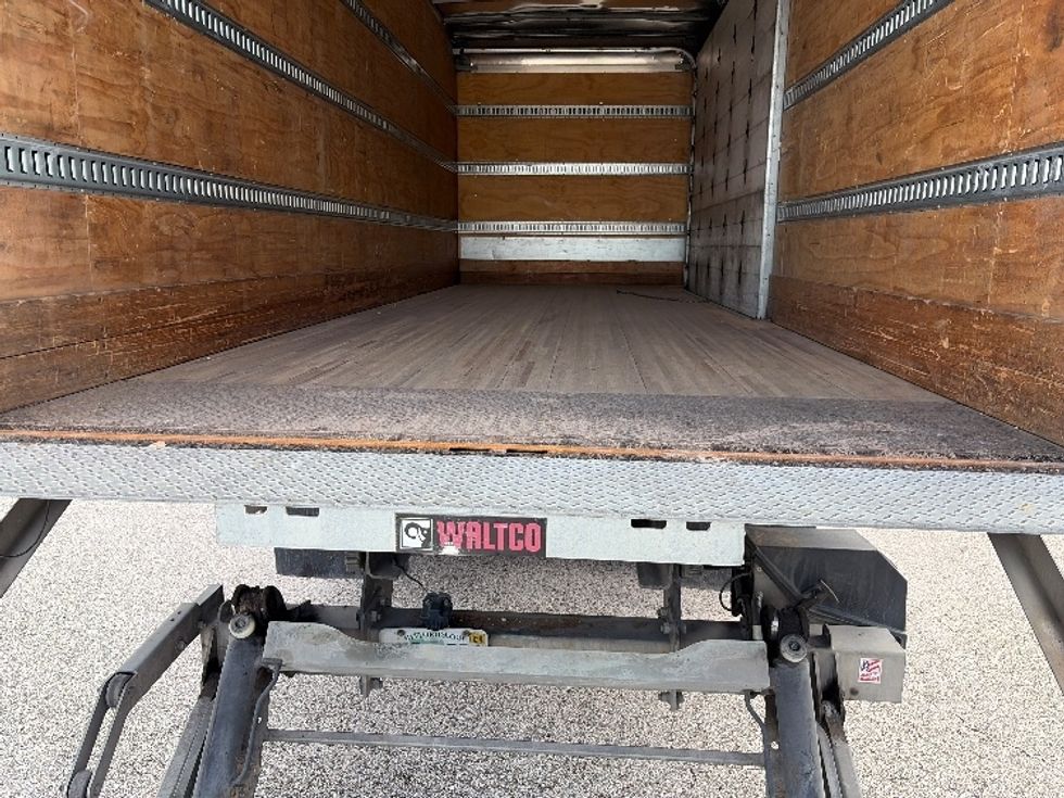 Medium Duty Box Truck-Light and Medium Duty Trucks-Freightliner-2020-M2-Tampa-FL-270,053\n\t\tmiles-$ 40,250 - Image 10