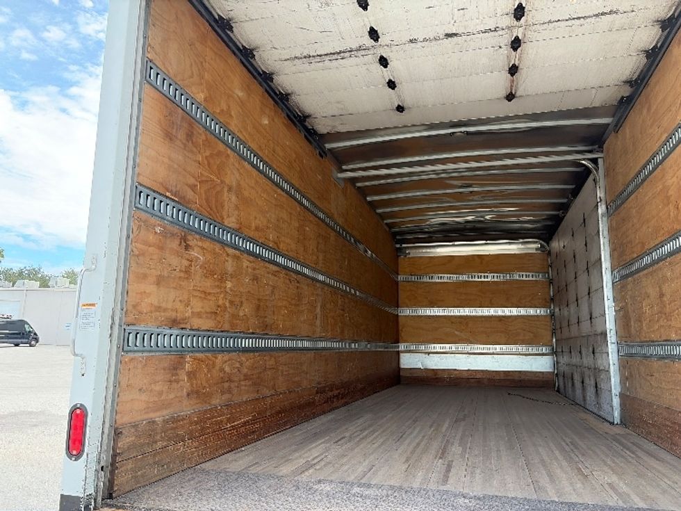 Medium Duty Box Truck-Light and Medium Duty Trucks-Freightliner-2020-M2-Tampa-FL-270,053\n\t\tmiles-$ 40,250 - Image 11
