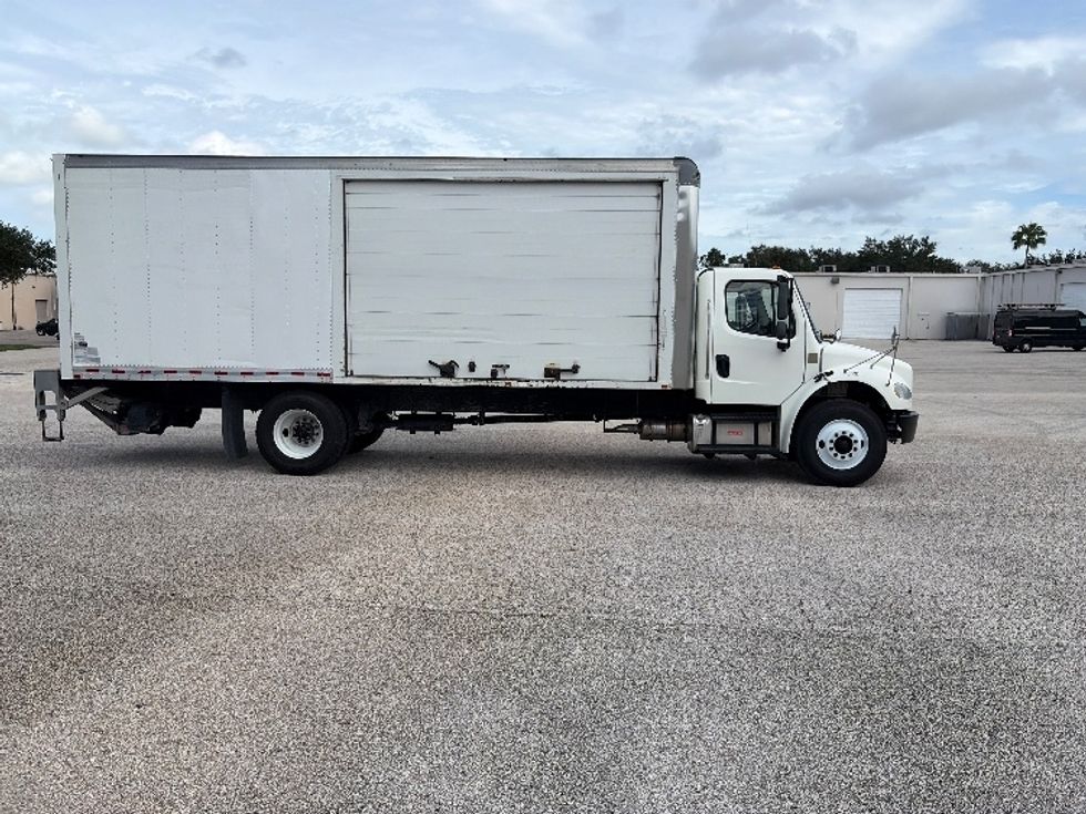 Medium Duty Box Truck-Light and Medium Duty Trucks-Freightliner-2020-M2-Tampa-FL-270,053\n\t\tmiles-$ 40,250 - Image 14