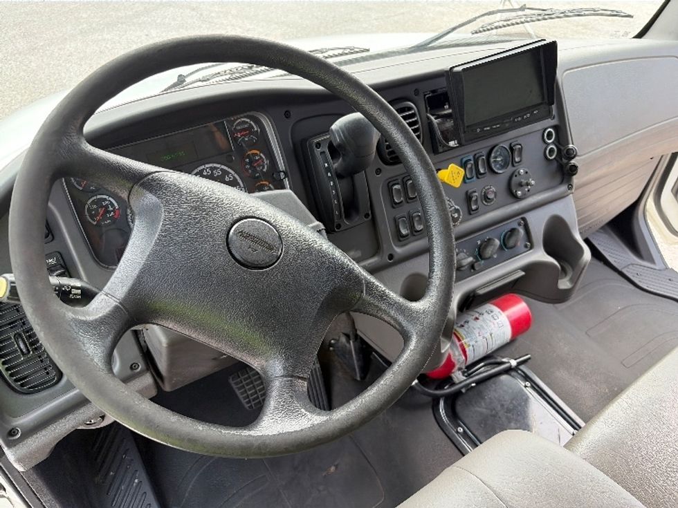 Medium Duty Box Truck-Light and Medium Duty Trucks-Freightliner-2020-M2-Tampa-FL-270,053\n\t\tmiles-$ 40,250 - Image 17