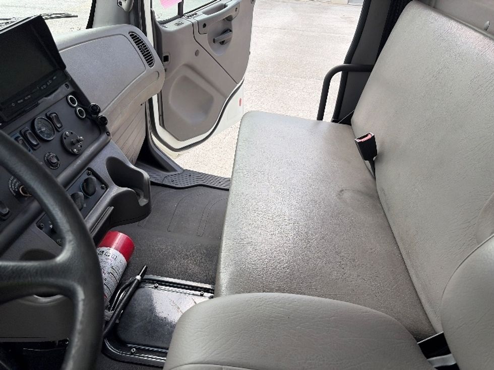 Medium Duty Box Truck-Light and Medium Duty Trucks-Freightliner-2020-M2-Tampa-FL-270,053\n\t\tmiles-$ 40,250 - Image 19