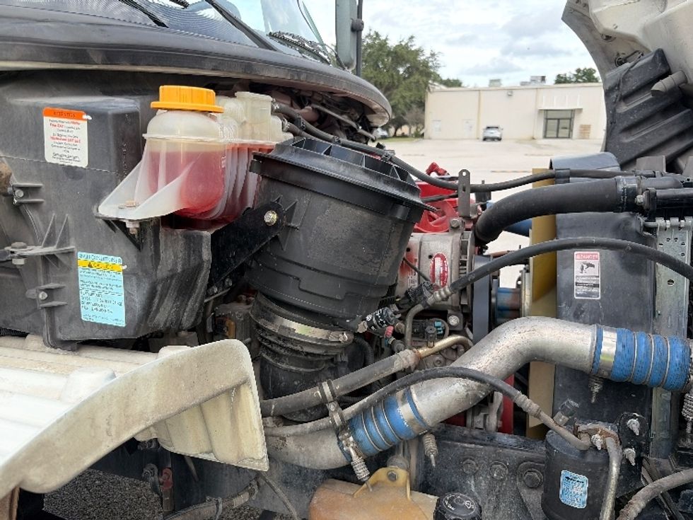 Medium Duty Box Truck-Light and Medium Duty Trucks-Freightliner-2020-M2-Tampa-FL-270,053\n\t\tmiles-$ 40,250 - Image 23