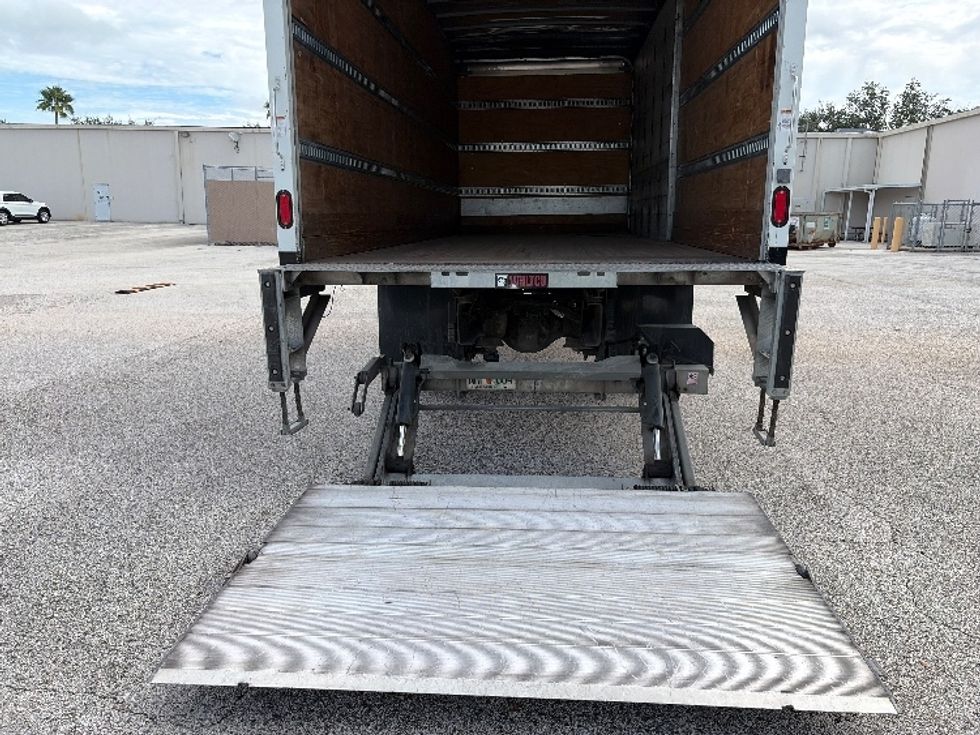 Medium Duty Box Truck-Light and Medium Duty Trucks-Freightliner-2020-M2-Tampa-FL-270,053\n\t\tmiles-$ 40,250 - Image 9