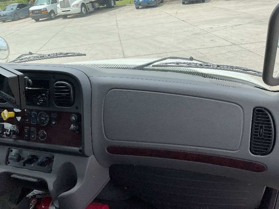 Medium Duty Box Truck-Light and Medium Duty Trucks-Freightliner-2020-M2-Tampa-FL-65,329\n\t\tmiles-$ 70,250 - Image 21