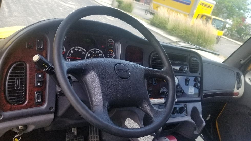 Medium Duty Box Truck-Light and Medium Duty Trucks-Freightliner-2020-M2-Toronto-ON-259,262\n\t\tkm-$ 55,250 - Image 17