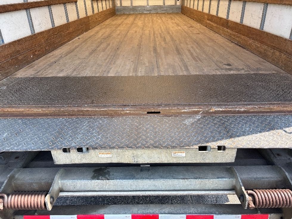 Medium Duty Box Truck-Light and Medium Duty Trucks-Freightliner-2020-M2-Toronto-ON-278,089\n\t\tkm-$ 63,500 - Image 10
