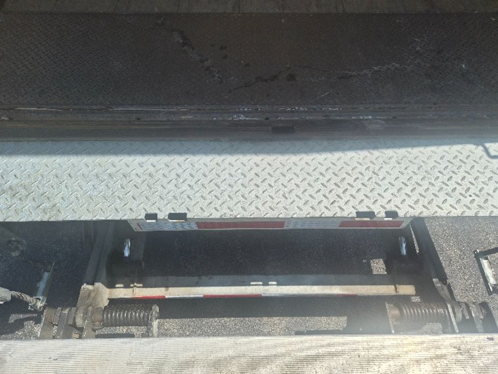 Medium Duty Box Truck-Light and Medium Duty Trucks-Freightliner-2020-M2-Toronto-ON-295,938\n\t\tkm-$ 61,500 - Image 10