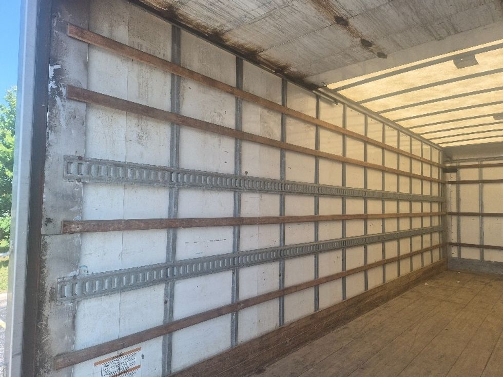Medium Duty Box Truck-Light and Medium Duty Trucks-Freightliner-2020-M2-Toronto-ON-295,938\n\t\tkm-$ 61,500 - Image 11