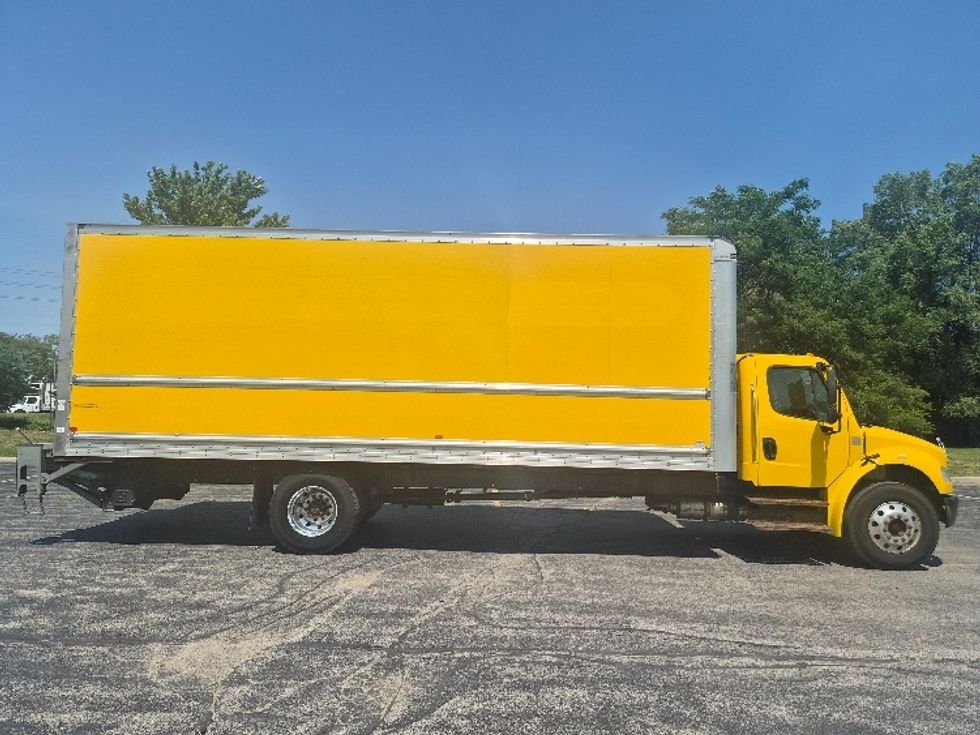 Medium Duty Box Truck-Light and Medium Duty Trucks-Freightliner-2020-M2-Toronto-ON-295,938\n\t\tkm-$ 61,500 - Image 15