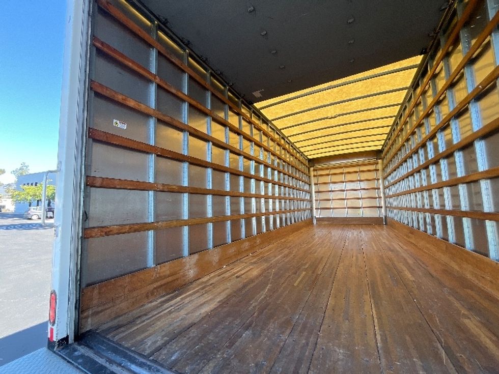 Medium Duty Box Truck-Light and Medium Duty Trucks-Freightliner-2020-M2-Torrance-CA-125,120\n\t\tmiles-$ 68,250 - Image 11