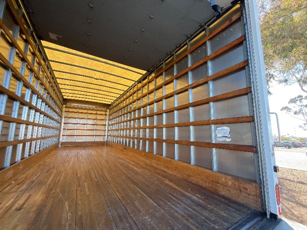 Medium Duty Box Truck-Light and Medium Duty Trucks-Freightliner-2020-M2-Torrance-CA-125,120\n\t\tmiles-$ 68,250 - Image 12