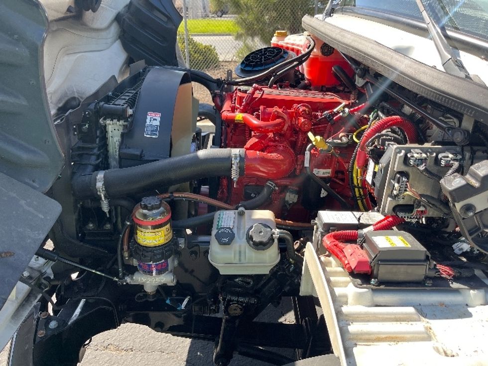 Medium Duty Box Truck-Light and Medium Duty Trucks-Freightliner-2020-M2-Torrance-CA-125,120\n\t\tmiles-$ 68,250 - Image 24