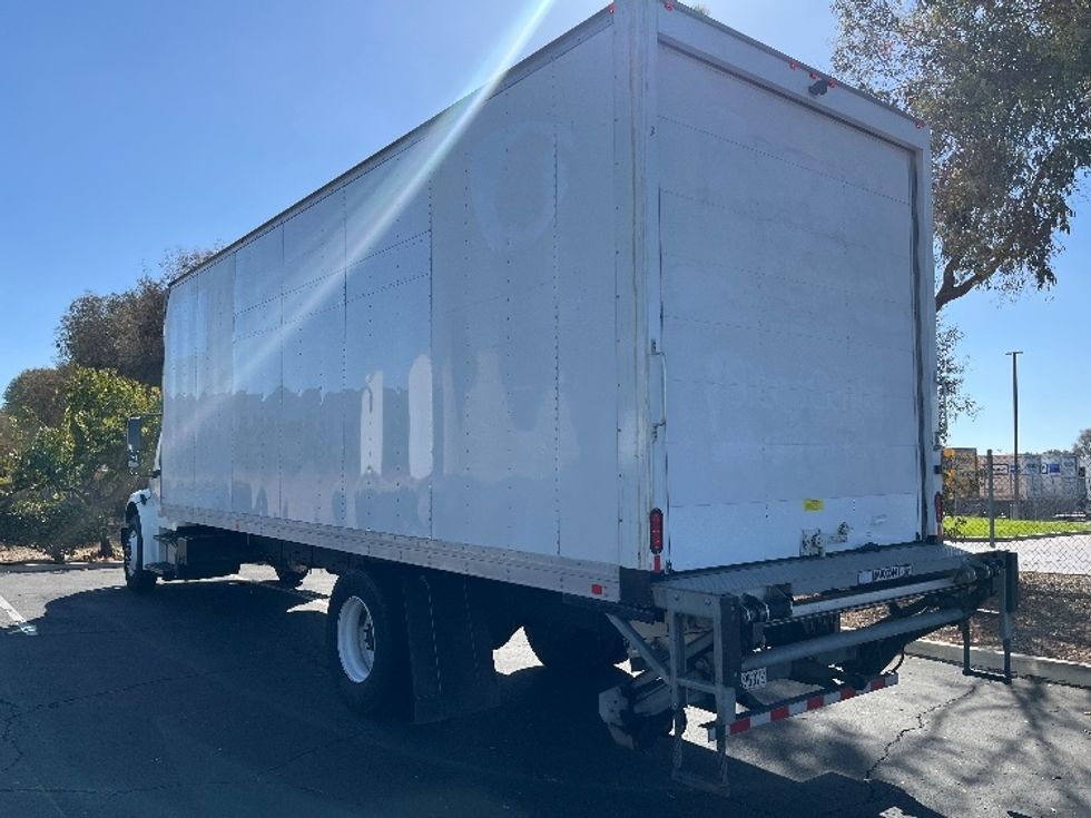 Medium Duty Box Truck-Light and Medium Duty Trucks-Freightliner-2020-M2-Torrance-CA-125,120\n\t\tmiles-$ 68,250 - Image 6