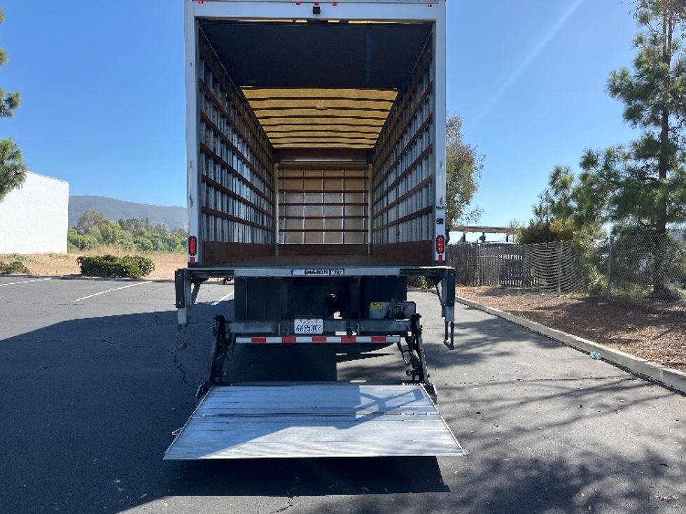 Medium Duty Box Truck-Light and Medium Duty Trucks-Freightliner-2020-M2-Torrance-CA-125,120\n\t\tmiles-$ 68,250 - Image 9