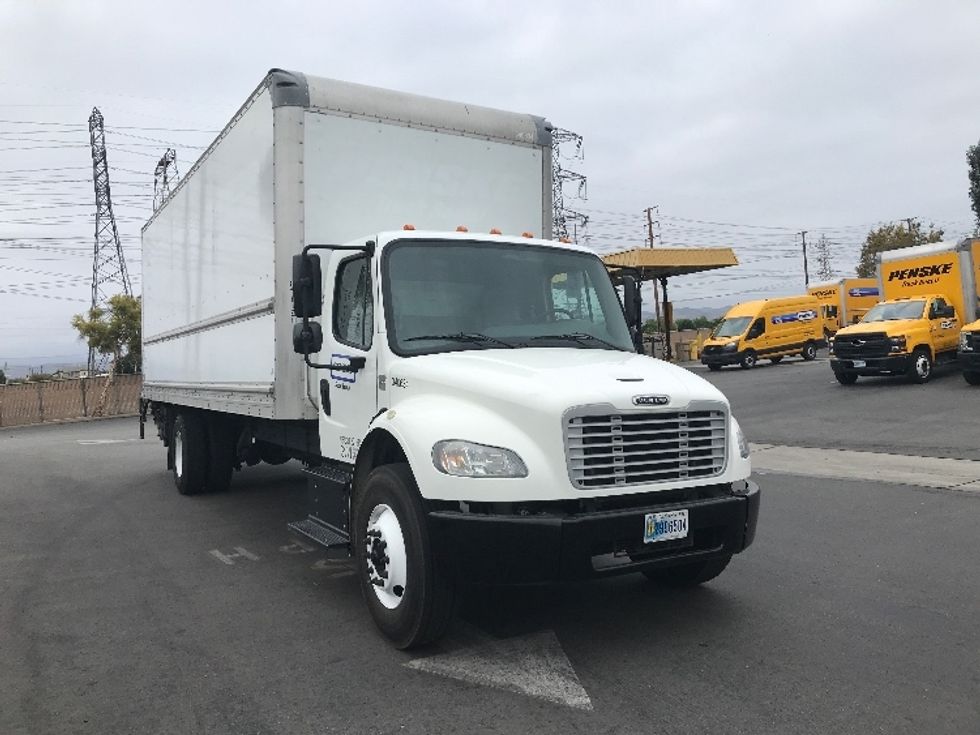 Medium Duty Box Truck-Light and Medium Duty Trucks-Freightliner-2020-M2-Torrance-CA-139,377\n\t\tmiles-$ 57,750 - Image 1