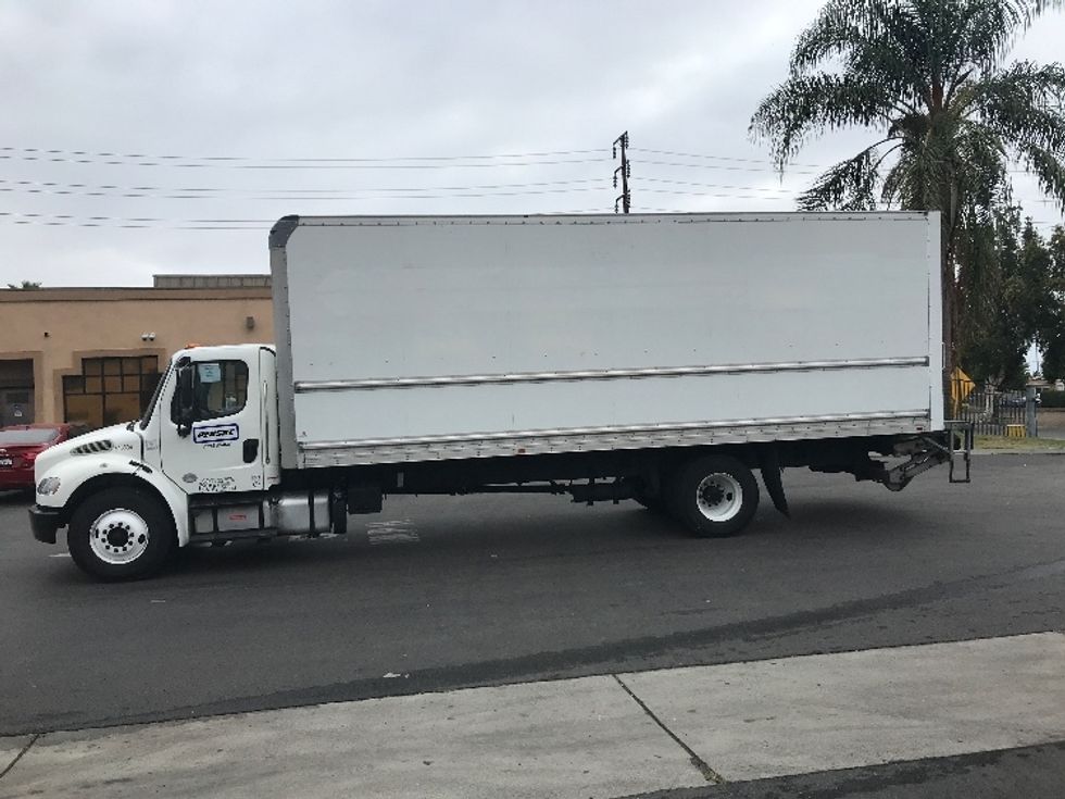 Medium Duty Box Truck-Light and Medium Duty Trucks-Freightliner-2020-M2-Torrance-CA-139,377\n\t\tmiles-$ 57,750 - Image 4