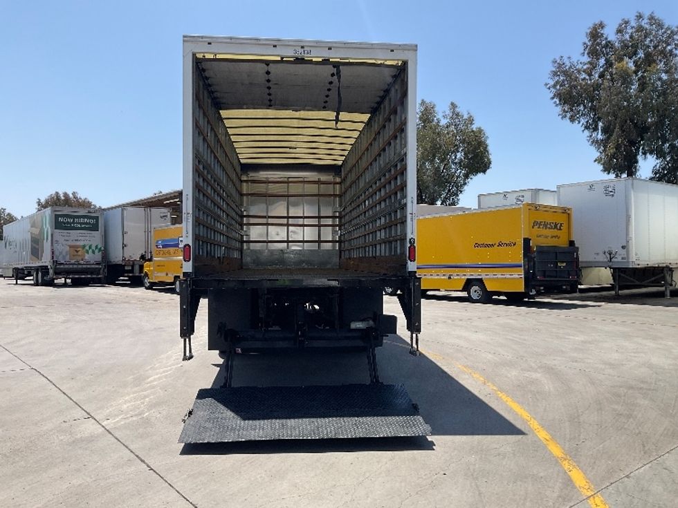 Medium Duty Box Truck-Light and Medium Duty Trucks-Freightliner-2020-M2-Torrance-CA-76,205\n\t\tmiles-$ 62,500 - Image 9