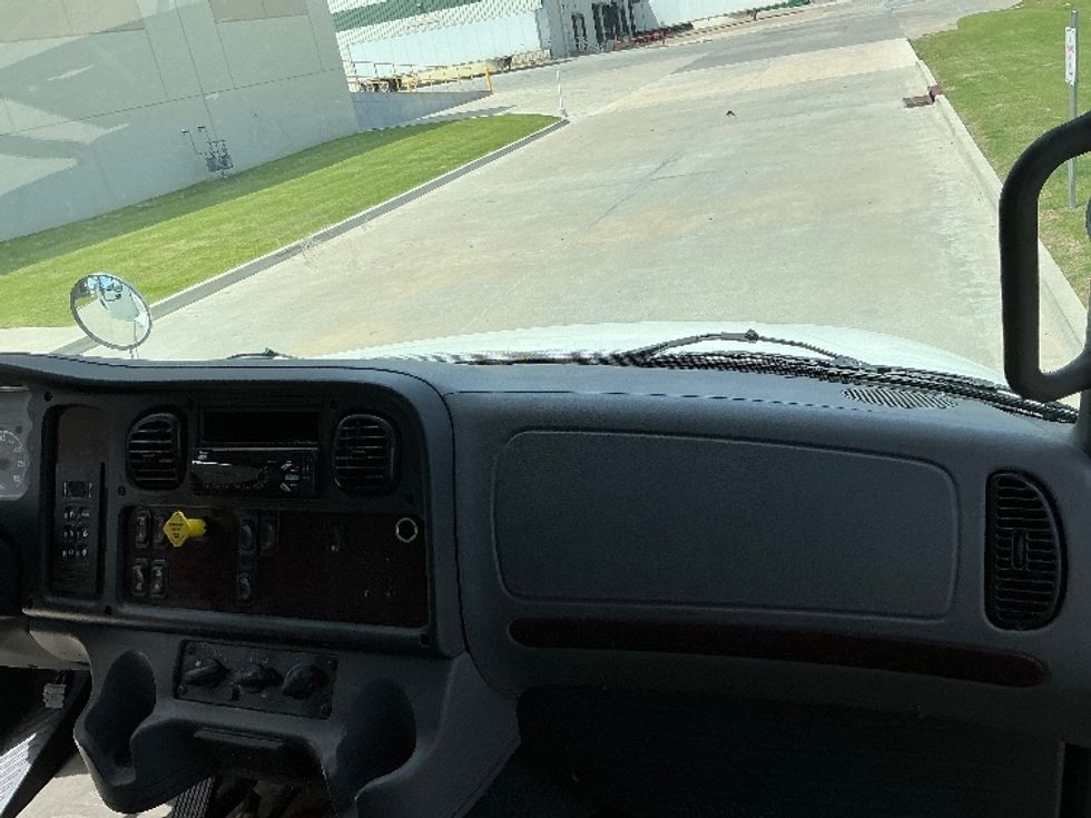 Medium Duty Box Truck-Light and Medium Duty Trucks-Freightliner-2020-M2-Tulsa-OK-205,699\n\t\tmiles-$ 50,250 - Image 21