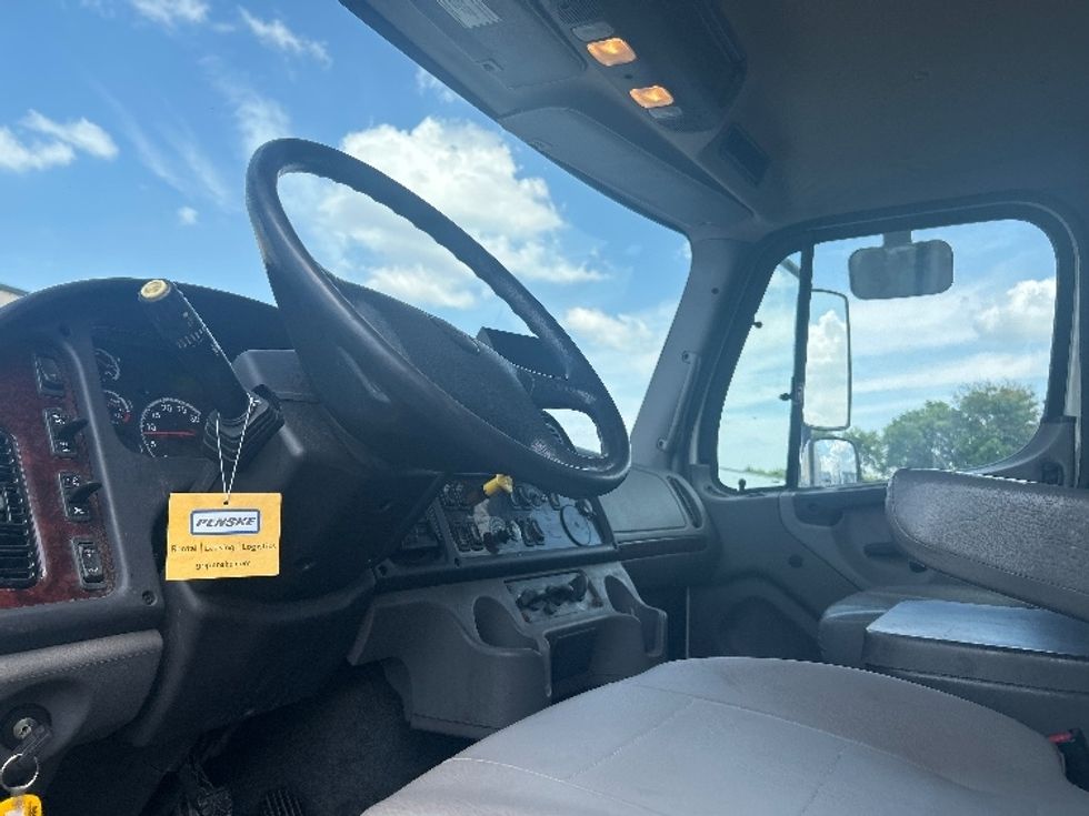 Medium Duty Box Truck-Light and Medium Duty Trucks-Freightliner-2020-M2-Tulsa-OK-282,786\n\t\tmiles-$ 25,500 - Image 17