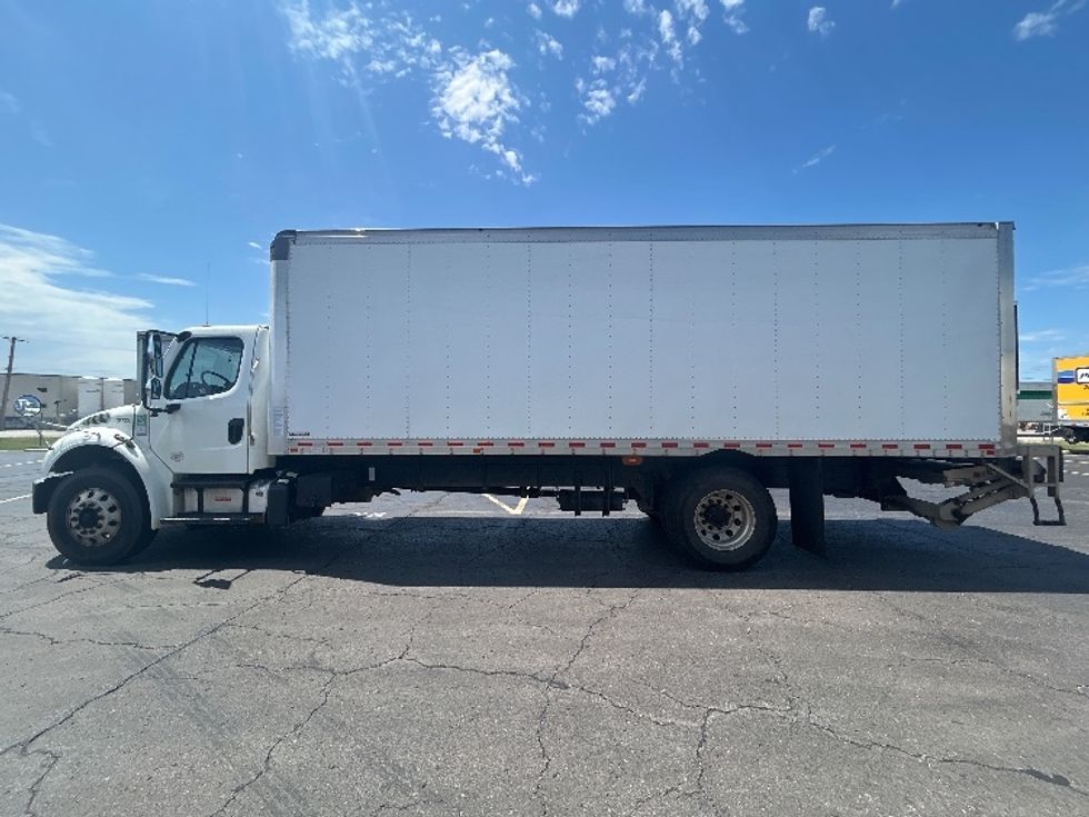 Medium Duty Box Truck-Light and Medium Duty Trucks-Freightliner-2020-M2-Tulsa-OK-282,786\n\t\tmiles-$ 25,500 - Image 4