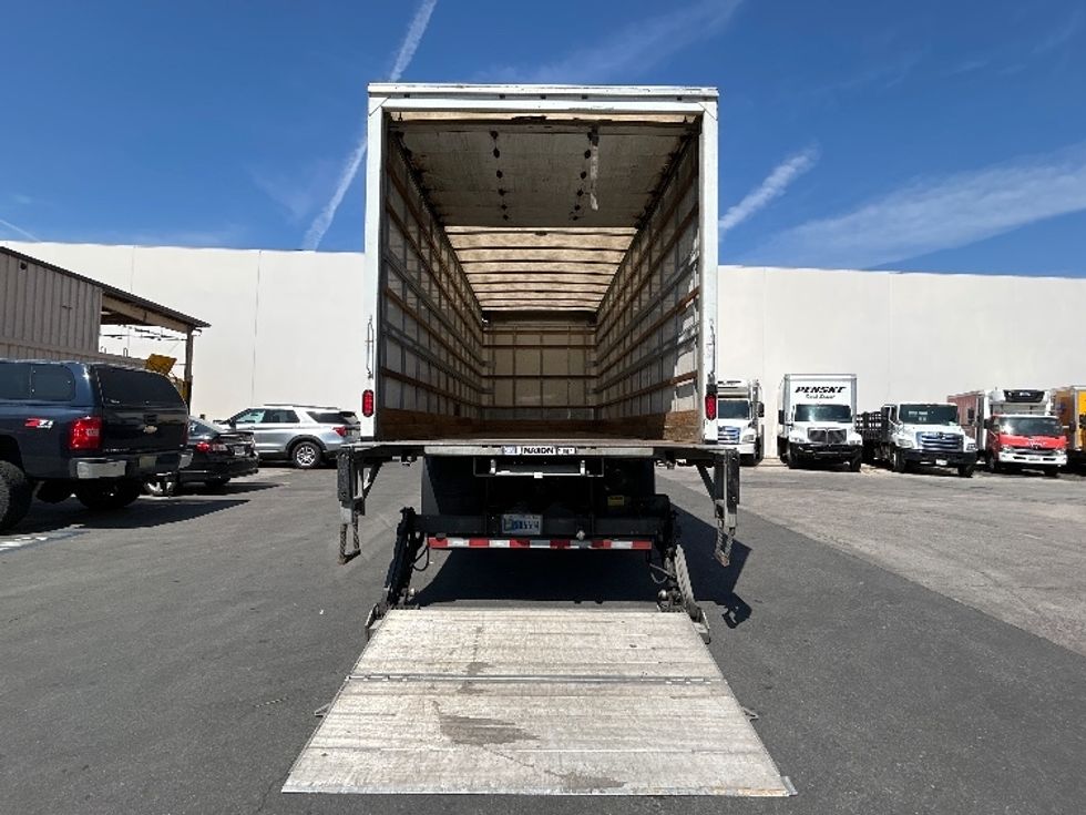 Medium Duty Box Truck-Light and Medium Duty Trucks-Freightliner-2020-M2-Vernon-CA-177,417\n\t\tmiles-$ 60,000 - Image 9