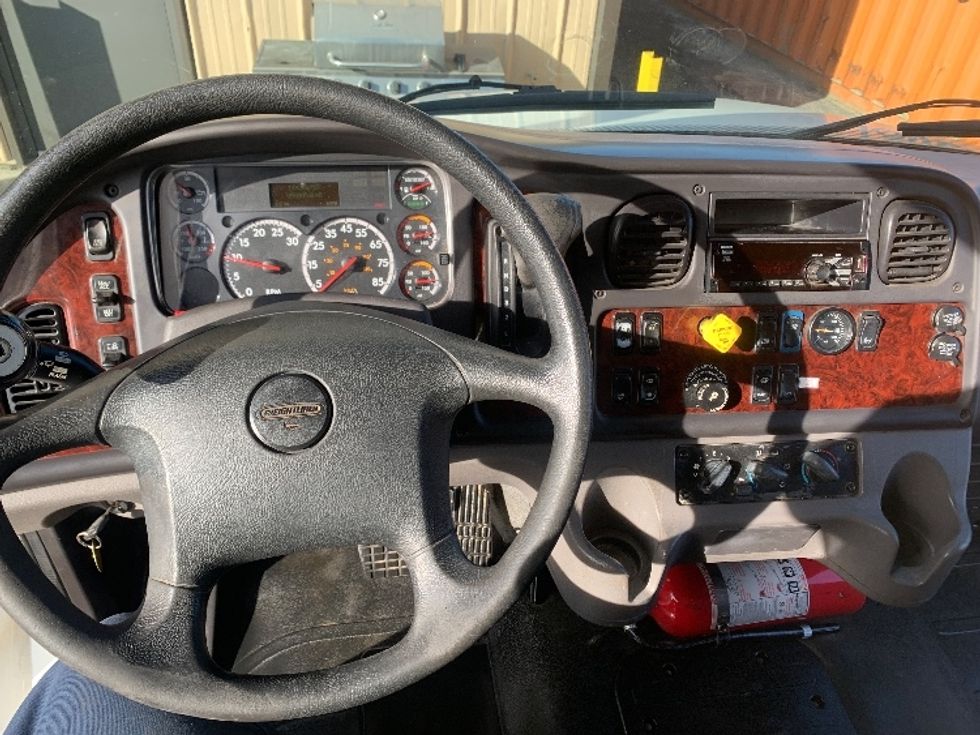 Medium Duty Box Truck-Light and Medium Duty Trucks-Freightliner-2020-M2-Wabash-IN-359,905\n\t\tmiles-$ 25,000 - Image 18