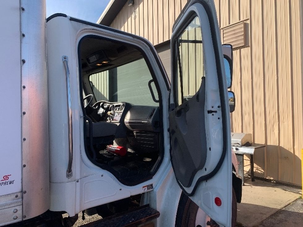 Medium Duty Box Truck-Light and Medium Duty Trucks-Freightliner-2020-M2-Wabash-IN-359,905\n\t\tmiles-$ 25,000 - Image 20