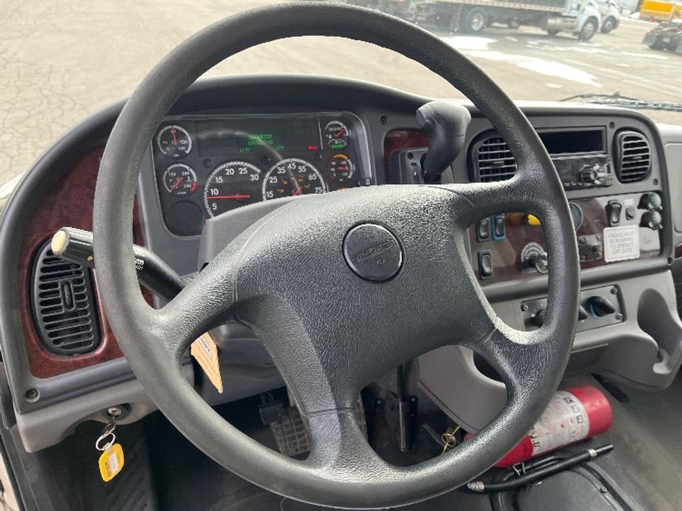 Medium Duty Box Truck-Light and Medium Duty Trucks-Freightliner-2020-M2-Warren-MI-128,393\n\t\tmiles-$ 54,750 - Image 17