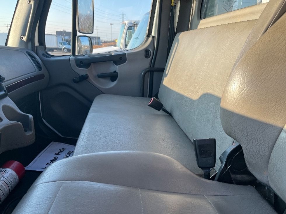 Medium Duty Box Truck-Light and Medium Duty Trucks-Freightliner-2020-M2-Warren-MI-128,393\n\t\tmiles-$ 54,750 - Image 19