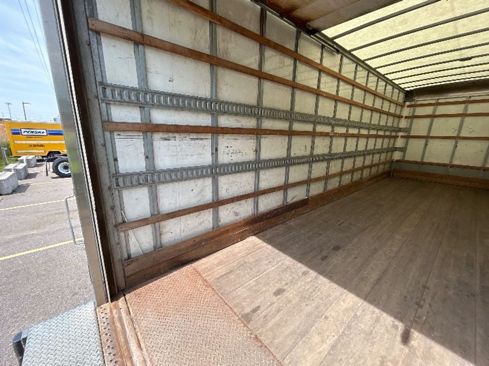 Medium Duty Box Truck-Light and Medium Duty Trucks-Freightliner-2020-M2-Warren-MI-224,452\n\t\tmiles-$ 46,000 - Image 11